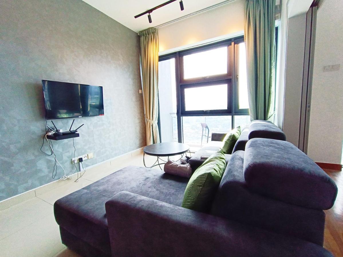 Netflix # Sky Suite Near Jaya One By Salaam Suites, 2 Pax Petaling Dzsaja Kültér fotó